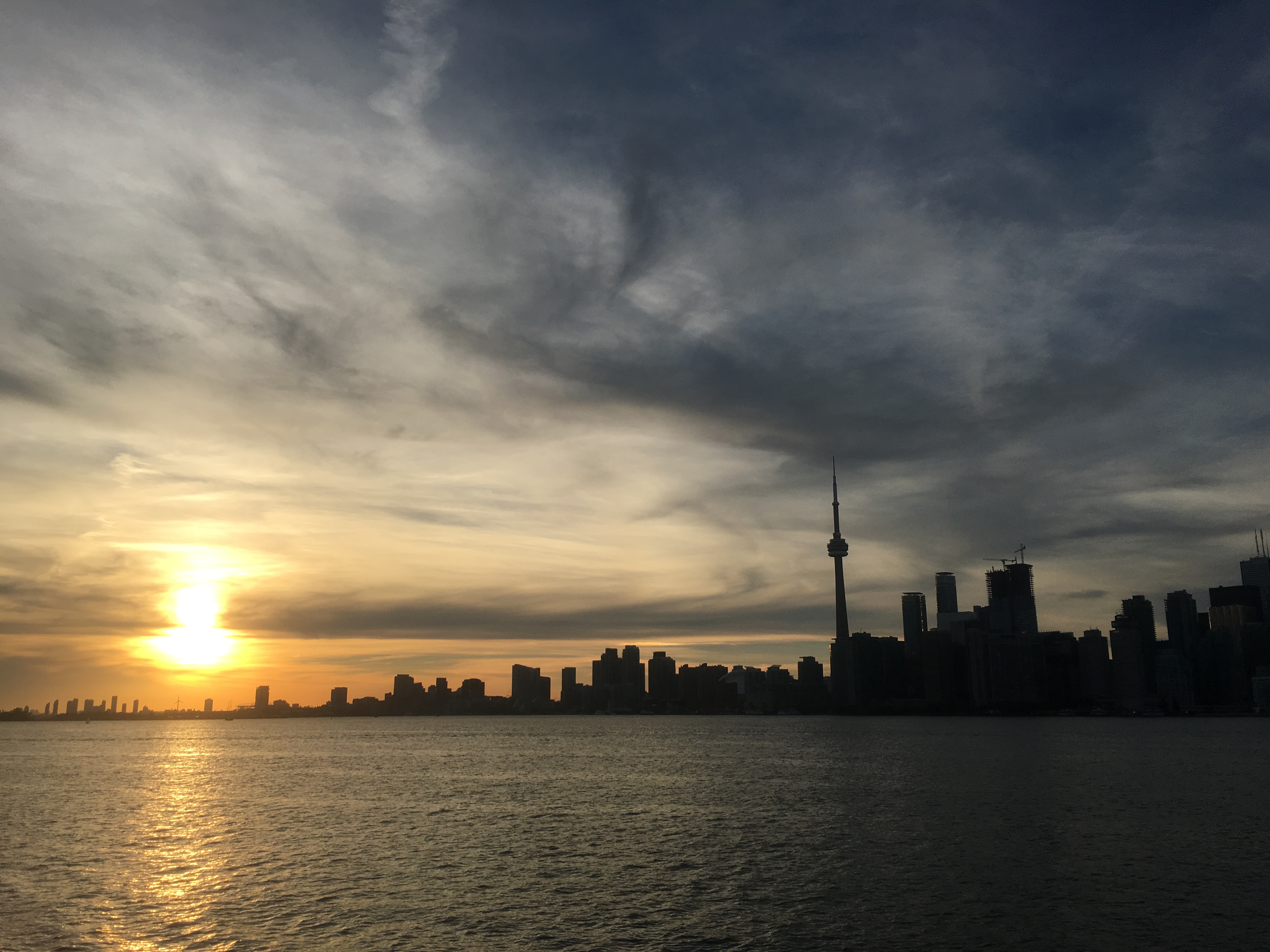 sunset and Toronto skyline